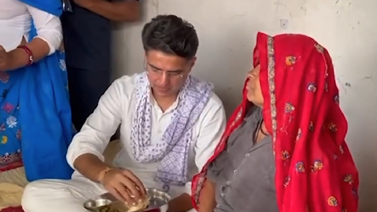 कांग्रेस नेता सचिन पायलट ने दलित परिवार के घर किया भोजन