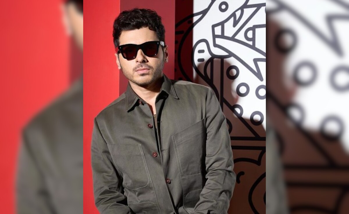 Divyenndu Reveals He Won't Be A Part Of <i>Mirzapur 3</i>: "Was Affecting My Personality"