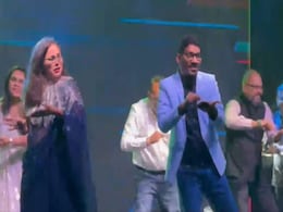 Edelweiss MF की CEO राधिका गुप्ता ने कलीग्स के साथ 'दीवानगी-दीवानगी' पर जमकर किया डांस, देखें Video Edelweiss MF की CEO राधिका गुप्ता ने कलीग्स के साथ 'दीवानगी-दीवानगी' पर जमकर किया डांस, देखें Video