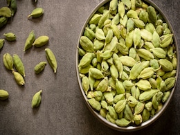 Green Cardamom Benefits: बेहद काम की है छोटी इलाइची, इसके बड़े फायदे जानकार चौंक जाएंगे आप Green Cardamom Benefits: बेहद काम की है छोटी इलाइची, इसके बड़े फायदे जानकार चौंक जाएंगे आप