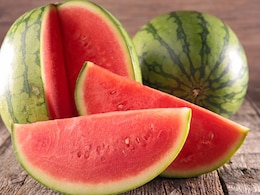 Watermelon Benefits In Summer: जानें गर्मियों में आखिर क्यों इन 4 लोगों को रोज खाना चाहिए तरबूज Watermelon Benefits In Summer: जानें गर्मियों में आखिर क्यों इन 4 लोगों को रोज खाना चाहिए तरबूज