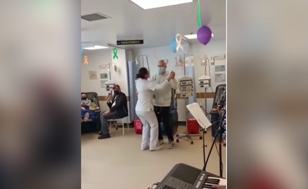 कीमोथेरेपी के दौरान नर्स ने कैंसर रोगी के साथ किया डांस, Video देख खुश हो जाएगा दिल
