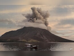 Indonesia : चीनी महिला को धधकते ज्वालामुखी के किनारे पोज़ देना पड़ा भारी, गिरने से हुई मौत