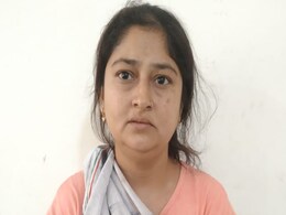 Gwalior: पुलिस ने पकड़ी 'लेडी डॉन', मादक पदार्थों की थोक में करती थी सप्लाई, पांच लाख का गांजा और स्मैक किया बरामद Gwalior: पुलिस ने पकड़ी 'लेडी डॉन', मादक पदार्थों की थोक में करती थी सप्लाई, पांच लाख का गांजा और स्मैक किया बरामद