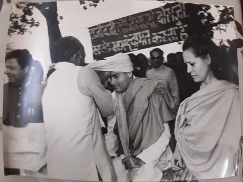 सियासी किस्सा: जब PM राजीव गांधी खुद ड्राइव करके पहुंचे विदिशा, इंदिरा आवास की पड़ताल, ग्रामीणों से संवाद