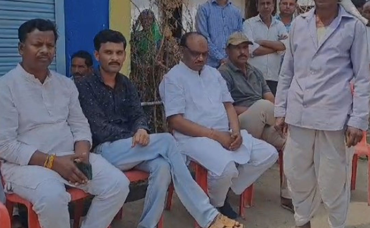 Lok Sabha Election 2024: दिखी लोकतंत्र की खूबसूरती...BSP प्रत्याशी को अंतिम विदाई देने पहुंचे BJP और कांग्रेस के कैंडिडेट