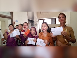 Rajasthan Lok Sabha Chunav 2024: भीलवाड़ा में किन्नरों ने बढ़-चढ़कर किया मतदान, बोले- 'हमने तो वोट डाल दिया है अब आपकी बारी है? Rajasthan Lok Sabha Chunav 2024: भीलवाड़ा में किन्नरों ने बढ़-चढ़कर किया मतदान, बोले- 'हमने तो वोट डाल दिया है अब आपकी बारी है?