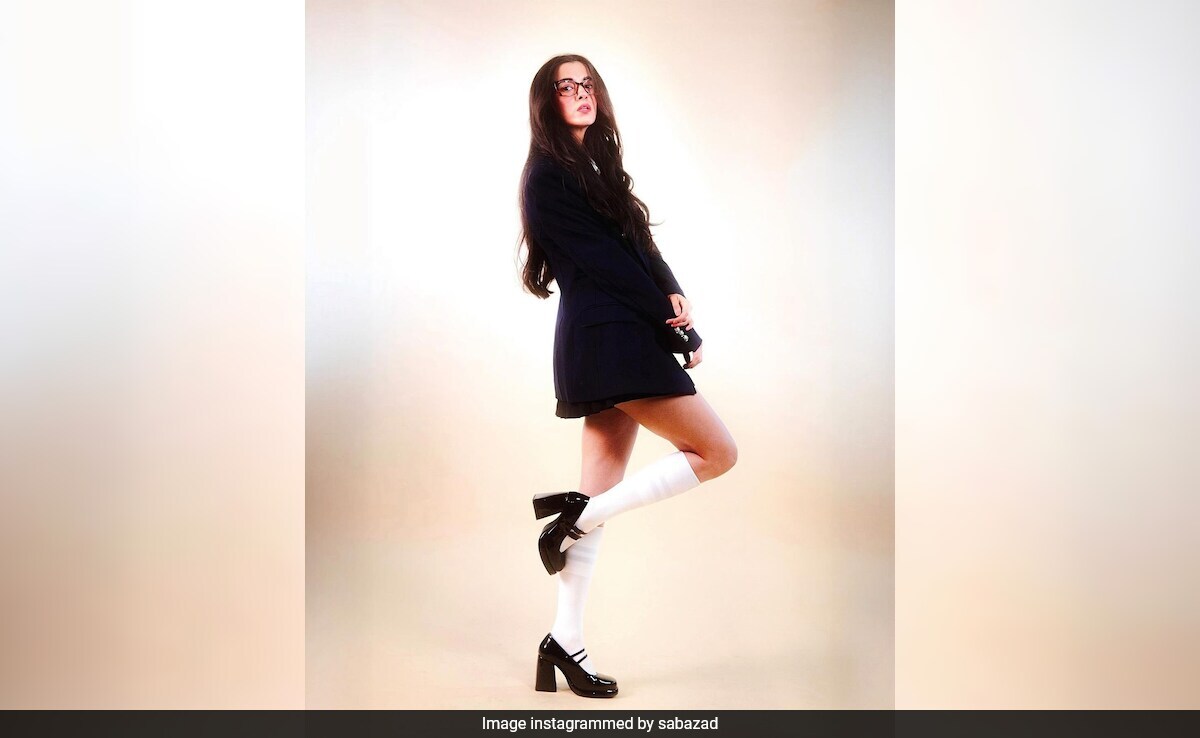 Saba Azad's New Post Leaves Boyfriend Hrithik Roshan "Woah"-Struck