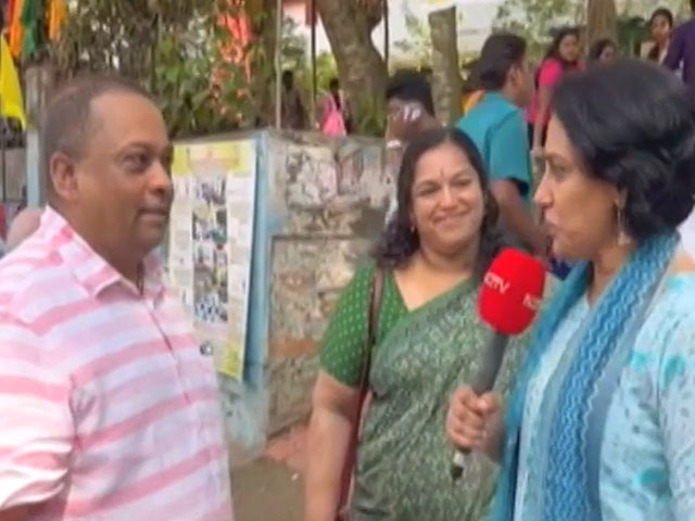 Left Vs Right Street Fight In Kerala