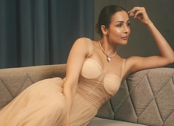 Take Cues From Malaika Arora To Set Your Dinner Table Like A Pro Take Cues From Malaika Arora To Set Your Dinner Table Like A Pro