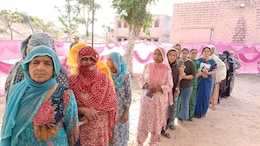 Analysis: राजस्थान में मतदान के लिए कम निकल रहीं महिलाएं, नागौर में पुरुषों की तुलना में घटे महिलाओं के वोट, क्या हैं संकेत?