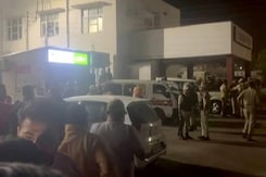 Police Officer Dies In Shootout At Jammu And Kashmir Hospital Police Officer Dies In Shootout At Jammu And Kashmir Hospital