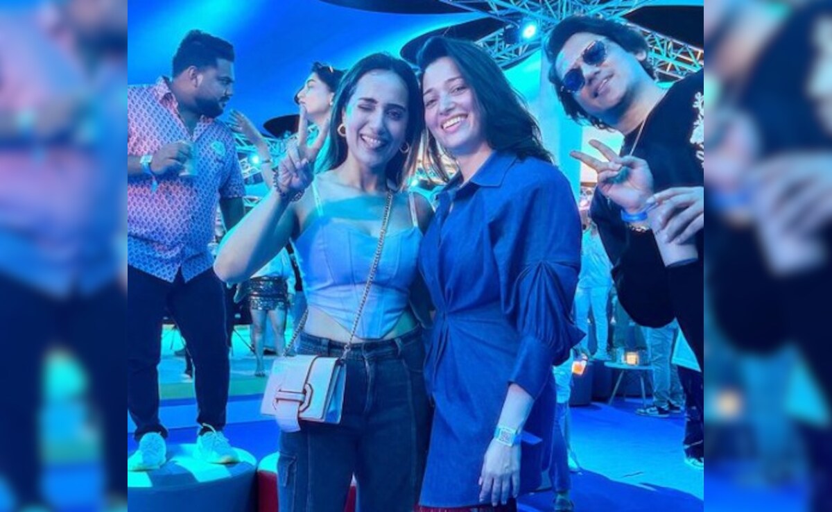 Inside Diljit Dosanjh's Mumbai Concert With Tamannaah-Vijay, Kusha Kapila And Others