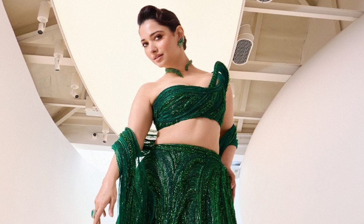 Tamannaah Bhatia Gives Her Green Signal To Gaurav Gupta's Iconic Sculpted <i>Lehenga</i>