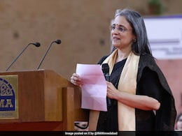 हिंडनबर्गचा रिपोर्ट तथ्यहीन,  SEBI च्या प्रमुखांनी आरोप फेटाळले हिंडनबर्गचा रिपोर्ट तथ्यहीन,  SEBI च्या प्रमुखांनी आरोप फेटाळले