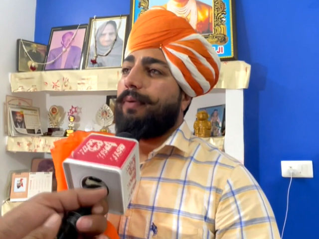 Jammu Artisan Designs Dogra Turbans For PM Modi, Amit Shah
