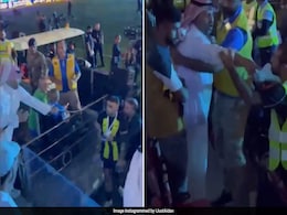 Video: Al-Ittihad Fan Whips Striker Abderrazak Hamdallah After Saudi Super Cup Loss Video: Al-Ittihad Fan Whips Striker Abderrazak Hamdallah After Saudi Super Cup Loss