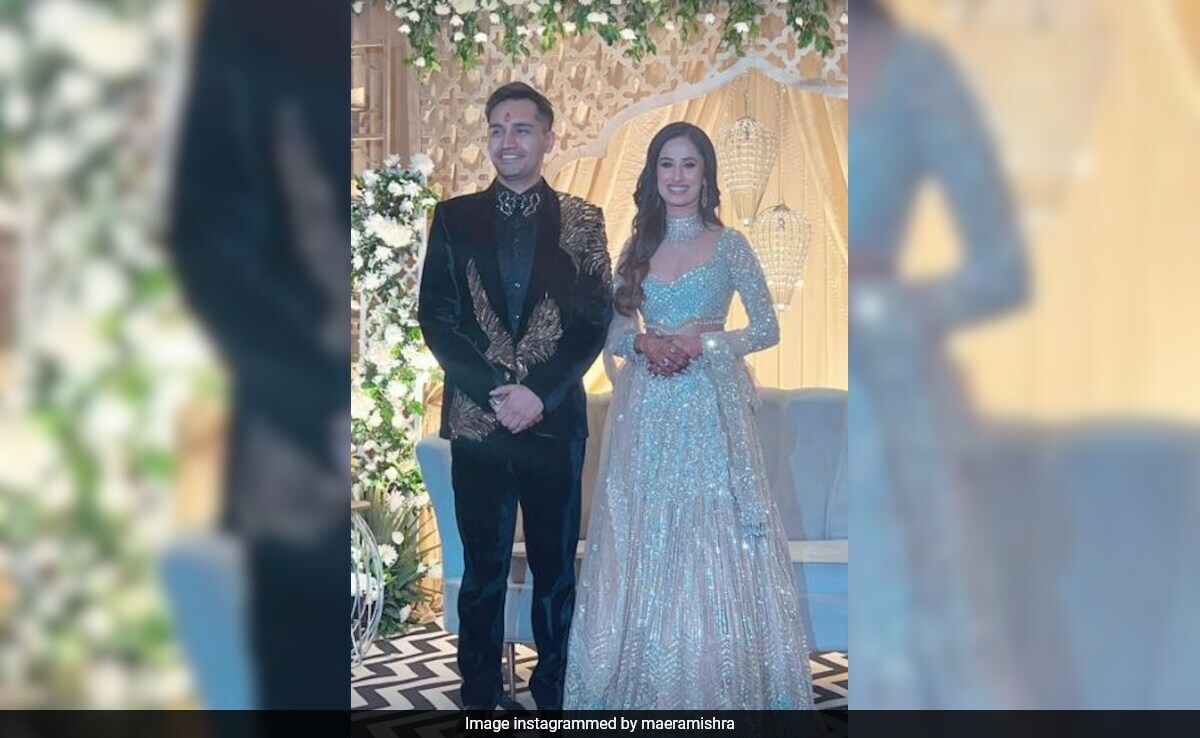 <I>Bhagya Lakshmi</I> Actress Maera Mishra Is Now Engaged To Boyfriend Rajul Yadav. See Pics