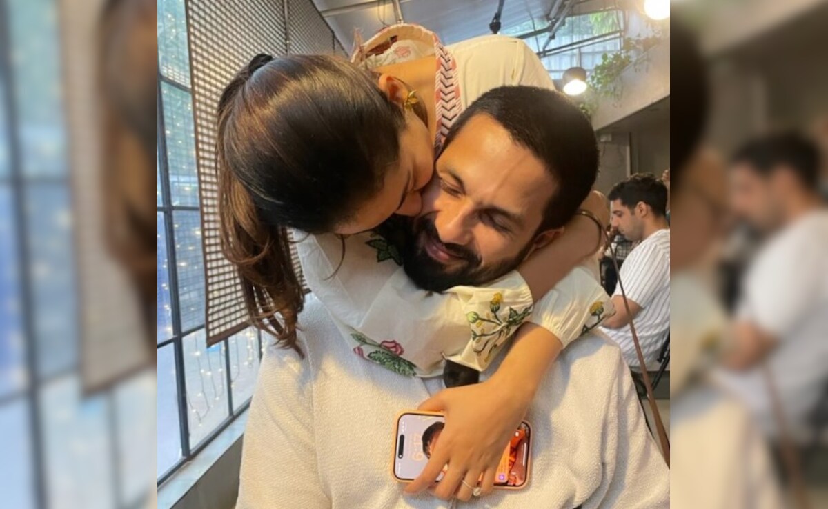 Mira Rajput Reacts To Husband Shahid Kapoor's Travel Itinerary: "When Are You Making Me Meet..."