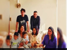 An Unseen Pic Featuring Priyanka Chopra, Nick Jonas And Malti Marie From Their Recent India Trip An Unseen Pic Featuring Priyanka Chopra, Nick Jonas And Malti Marie From Their Recent India Trip