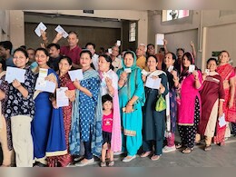 Rajasthan politics: राजस्थान में लोकसभा चुनाव के पहले चरण में 57.87 फीसदी वोटिंग, 2019 के मुकाबले सभी सीटों पर कम हुआ मतदान Rajasthan politics: राजस्थान में लोकसभा चुनाव के पहले चरण में 57.87 फीसदी वोटिंग, 2019 के मुकाबले सभी सीटों पर कम हुआ मतदान