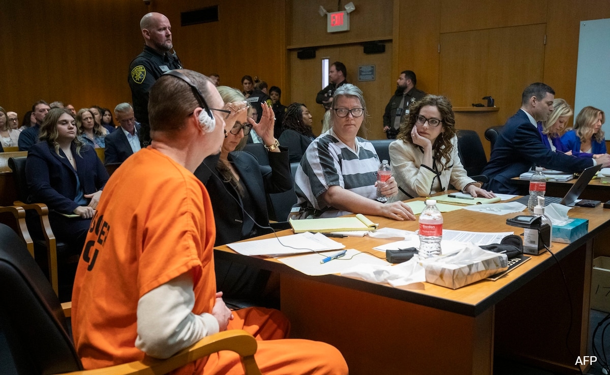 Parents Of Teen US School Shooter Sentenced To 10-15 Years In Prison