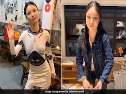 Robot Or Human? Video Of Waitress Serving Food At A Restaurant In China Puzzles Internet Robot Or Human? Video Of Waitress Serving Food At A Restaurant In China Puzzles Internet