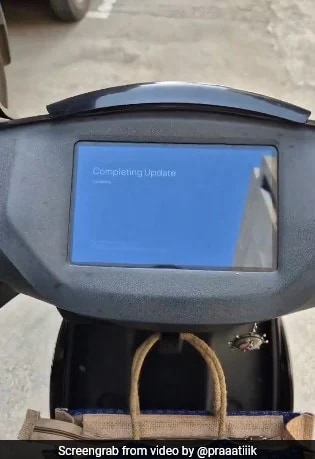 "Scooter Was Updating": Man Shares Reason For Getting Late To Office - Vimarsana News