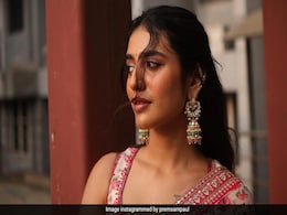 प्रिया प्रकाश वारियर ने शेयर किया लेटेस्ट फोटोशूट, अंदाज देखकर शॉक्ड रह गए फैन्स प्रिया प्रकाश वारियर ने शेयर किया लेटेस्ट फोटोशूट, अंदाज देखकर शॉक्ड रह गए फैन्स