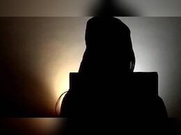 MP News: यहां तो स्कूल में लड़के भी नहीं है सुरक्षित, 'आश्रम' में नाबालिग छात्रों संग चल रहा था 'अप्राकृतिक काम' MP News: यहां तो स्कूल में लड़के भी नहीं है सुरक्षित, 'आश्रम' में नाबालिग छात्रों संग चल रहा था 'अप्राकृतिक काम'