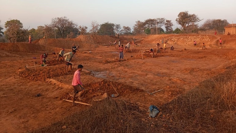 Supreme Court Rejects Centre's Plea Against Order To Implement MGNREGA In Bengal Supreme Court Rejects Centre's Plea Against Order To Implement MGNREGA In Bengal