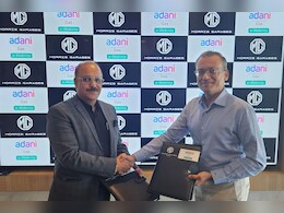 EV चार्जिंग इंफ्रास्ट्रक्चर को मजबूत करने के लिए अदाणी ग्रुप और MG मोटर इंडिया ने मिलाया हाथ