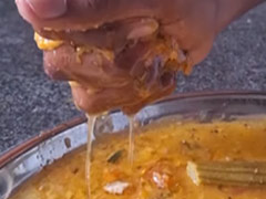Video Showing A Hosteler Squeezing Oil From Vadai Goes Viral