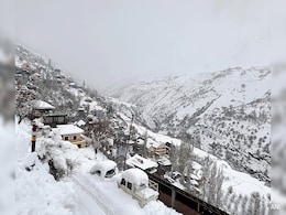 104 Roads In Himachal Blocked After Rain, Snowfall; Yellow Alert Sounded 104 Roads In Himachal Blocked After Rain, Snowfall; Yellow Alert Sounded