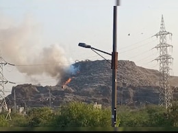 Massive Fire Breaks Out At Ghazipur Landfill Site In Delhi Massive Fire Breaks Out At Ghazipur Landfill Site In Delhi