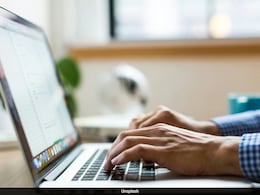 चेन्नई : लैपटॉप चार्ज करते समय महिला डॉक्टर की गई जान चेन्नई : लैपटॉप चार्ज करते समय महिला डॉक्टर की गई जान