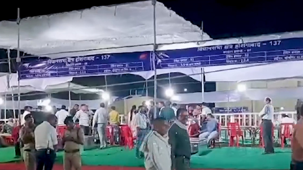 Lok Sabha Election: नर्मदापुरम में EVM की सुरक्षा के लिए स्ट्रांग रूम तैयार