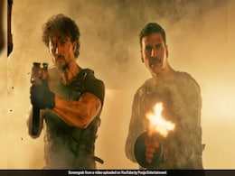 BMCM Box Office Collection Day 2: दूसरे दिन भी तूफान मचाएंगे बड़े मियां छोटे मियां, इतने करोड़ की हो सकती है कमाई BMCM Box Office Collection Day 2: दूसरे दिन भी तूफान मचाएंगे बड़े मियां छोटे मियां, इतने करोड़ की हो सकती है कमाई