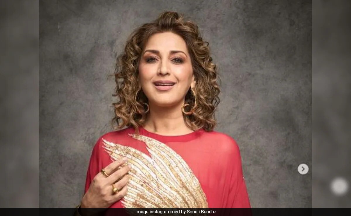 Sonali Bendre Recalls Her First Reaction After Being Diagnosed With Cancer: "Why Me?"