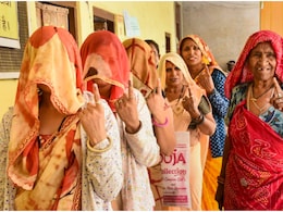 Rajasthan Politics: राजस्थान में हावी हुए स्थानीय मुद्दे, वसुंधरा की दूरी भी बनी फैक्टर? यहां समझें कम वोटिंग के सियासी मायने Rajasthan Politics: राजस्थान में हावी हुए स्थानीय मुद्दे, वसुंधरा की दूरी भी बनी फैक्टर? यहां समझें कम वोटिंग के सियासी मायने