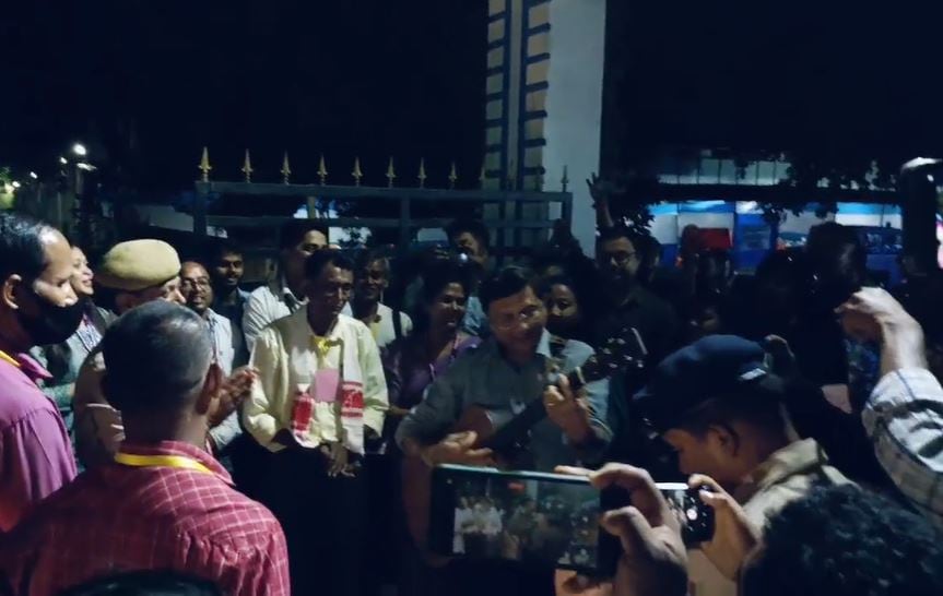 Watch: Assam Officials Sing "We Shall Overcome" After 2nd Phase Polling