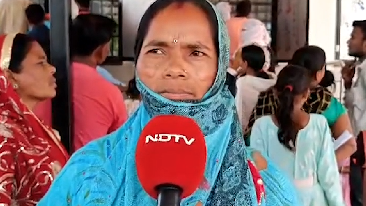 अंबिकापुर: निशुल्क दवा काउंटर पर नहीं मिल रही दवाइयां, कौन जिम्मेदार?