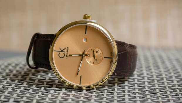 Best Deals On Calvin Klein Accessories From Myntra