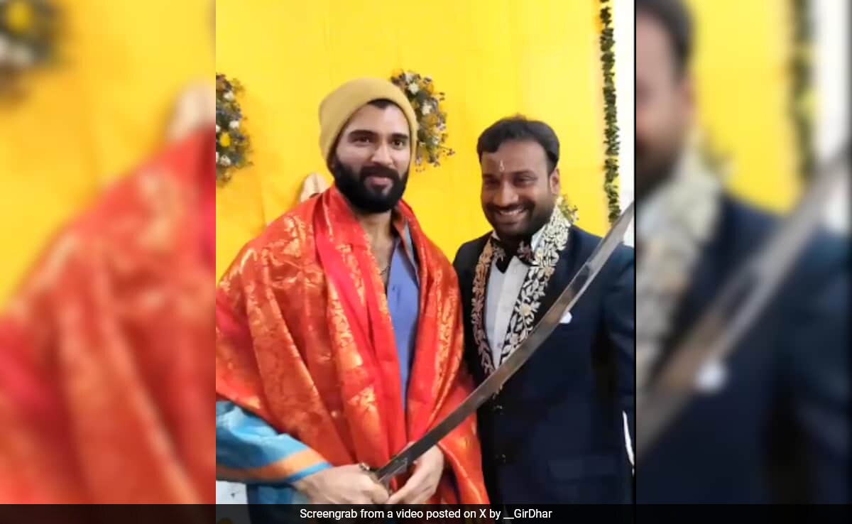 Vijay Deverakonda Attends His Personal Security Guard's Wedding In Hyderabad
