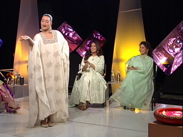 Sonakshi Sinha Moves Like Magic To <i>Heeramandi</i> Song <i>Tilasmi Bahein</i> Sonakshi Sinha Moves Like Magic To <i>Heeramandi</i> Song <i>Tilasmi Bahein</i>