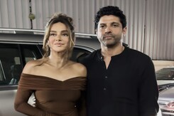 Farhan Akhtar And Shibani Dandekar's Picture-Perfect Frame Farhan Akhtar And Shibani Dandekar's Picture-Perfect Frame