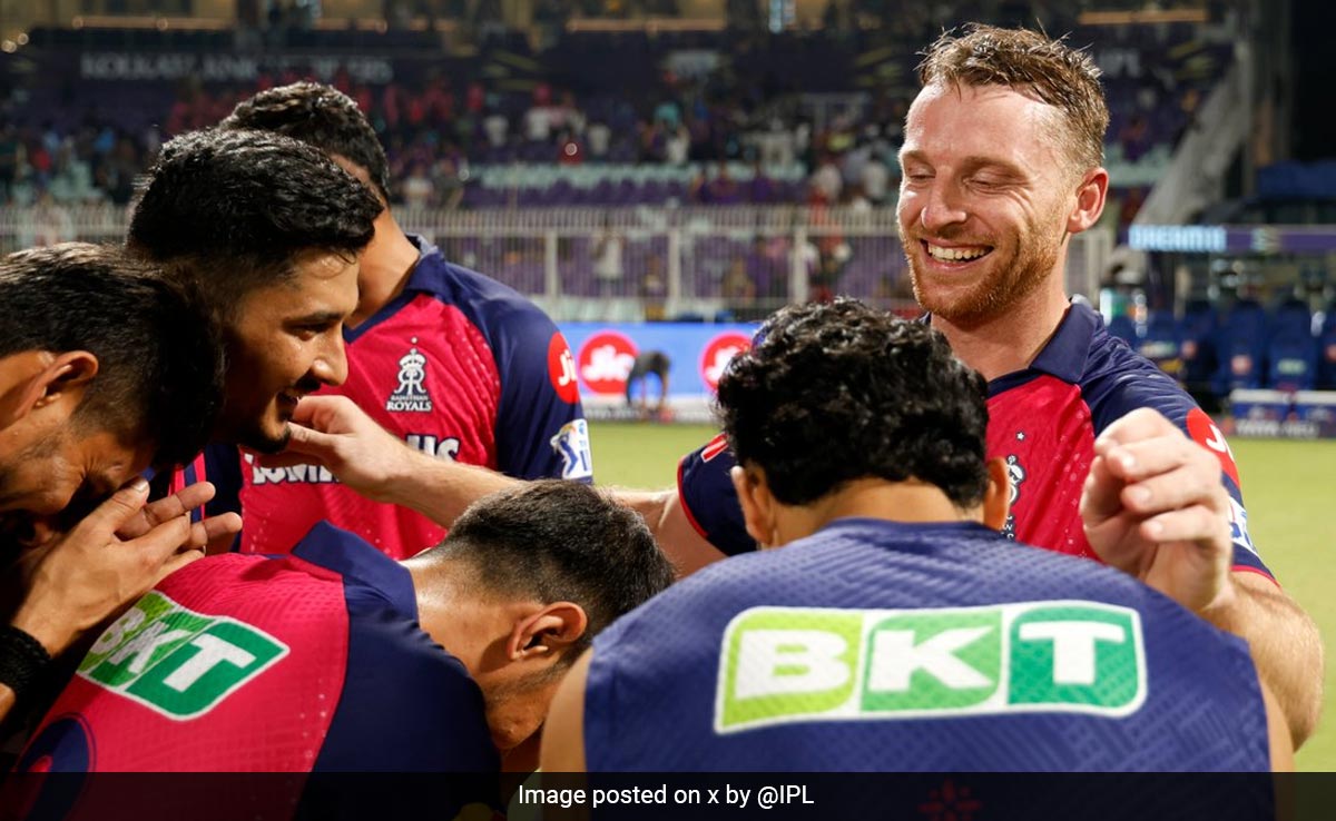 Last Over Thriller: 'चमत्कारी' शतक का ऐसा था पूरा रोमांच, जीत की खशी में राजस्थान के खिलाड़ियों ने झुककर जोस बटलर का किया सम्मान, Video