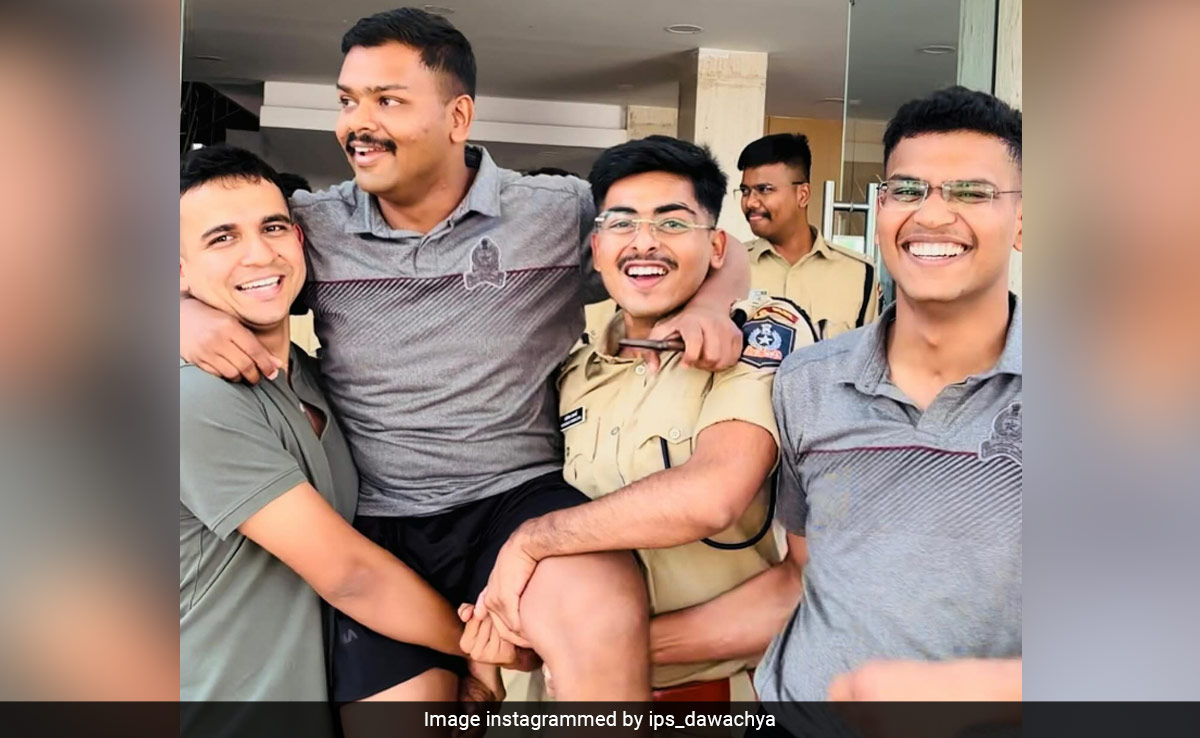 "Hats Off Sethji": Video Of UPSC CSE 2023 Topper Aditya Srivastava Goes Viral