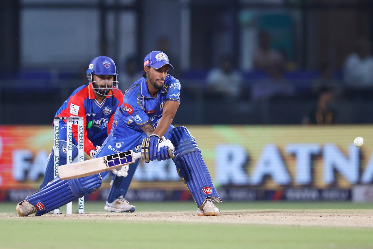 IPL Live: Pant's Masterstroke Gets DC Crucial Wicket, MI Stare At Defeat