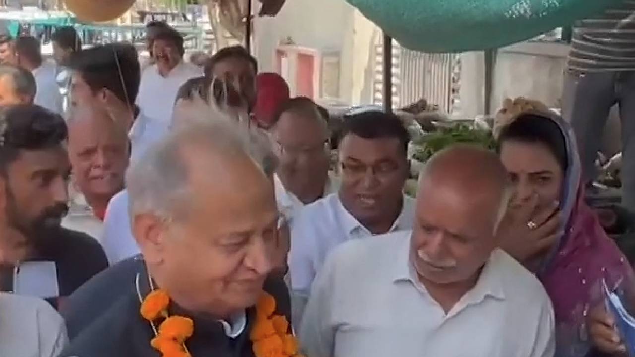 Lok Sabha Election 2024: विरासत की जंग के लिए अशोक गहलोत वर्सेज वसुंधरा राजे, समझिए पूरा समीकरण